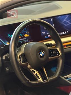 بی ئێم دەبڵیو سیریەس 5